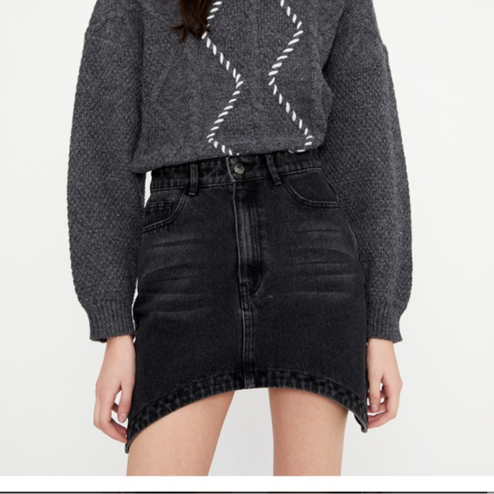 Wild Pony Black Mid Rise Mini Skirt with Asymmetric Hem